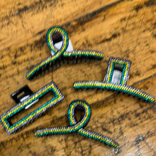 19224 Mardi Gras 24 Hairclip
