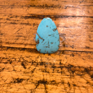 19357 Single Turquoise Stone Cuff