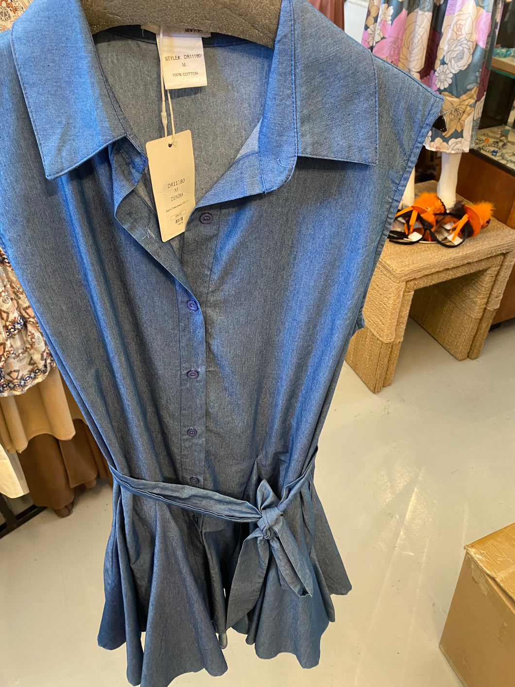 Special dress request - sleeveless medium