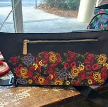 17933 Friday Signature Fanny Pack