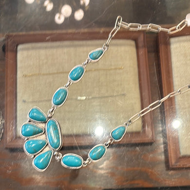 Bear Paw Necklace Tourq