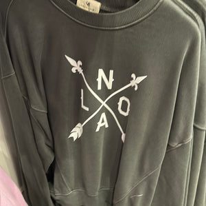19373 Nola Arrow Organic Pigment Dye Pullover sweatshirt