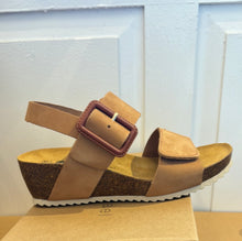 19763 Lake Cognac Shoe