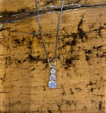 Trinity 3 diamond moissanite
